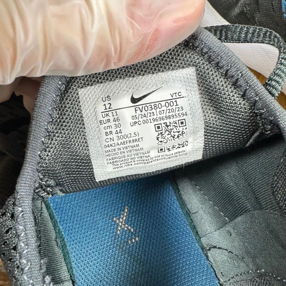 Nike Air Max 270 Men's Athletic Shoes Black Blue Gray Size 12 FV0380-001 - Picture 2 of 10